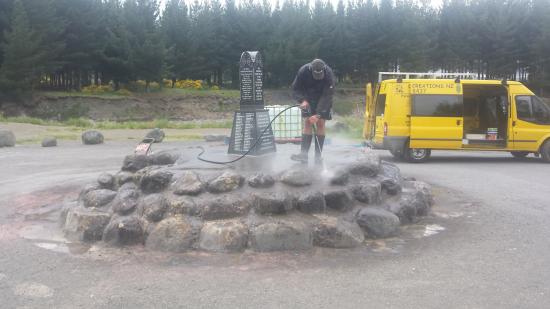 Headstone crafted from granite by Stoneworx - Memorials of Distinction in New Zealand.