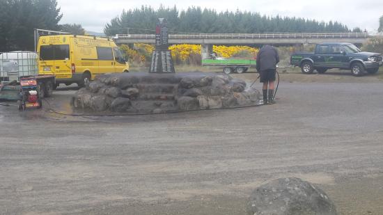 Headstone crafted from granite by Stoneworx - Memorials of Distinction in New Zealand.