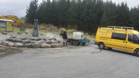 Headstone crafted from granite by Stoneworx - Memorials of Distinction in New Zealand.
