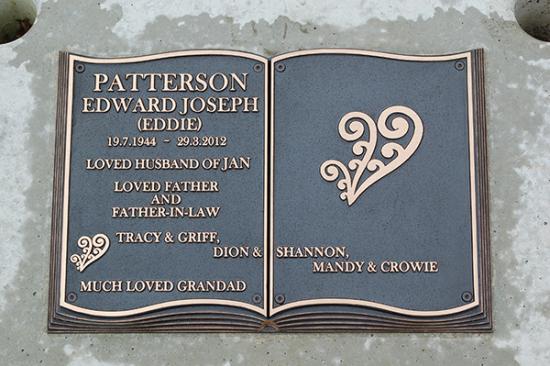 Headstone crafted from granite by Stoneworx - Memorials of Distinction in New Zealand.