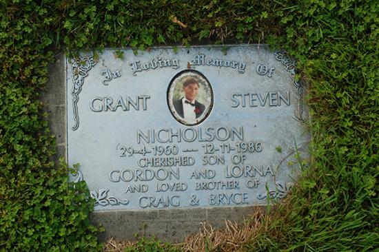 Headstone crafted from granite by Stoneworx - Memorials of Distinction in New Zealand.