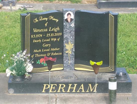 Headstone crafted from granite by Stoneworx - Memorials of Distinction in New Zealand.