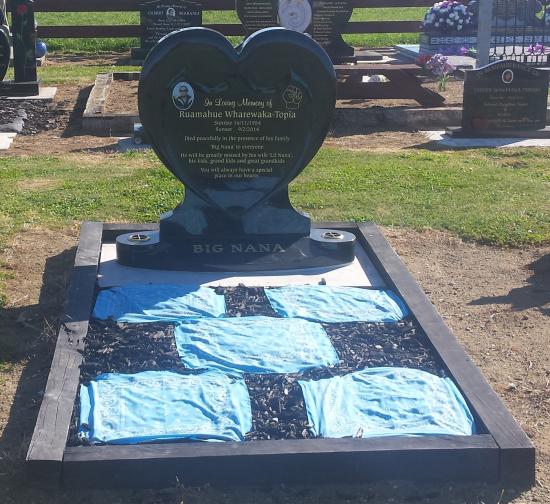 Headstone crafted from granite by Stoneworx - Memorials of Distinction in New Zealand.