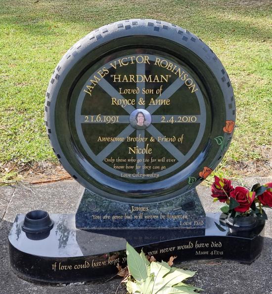 Headstone crafted from granite by Stoneworx - Memorials of Distinction in New Zealand.