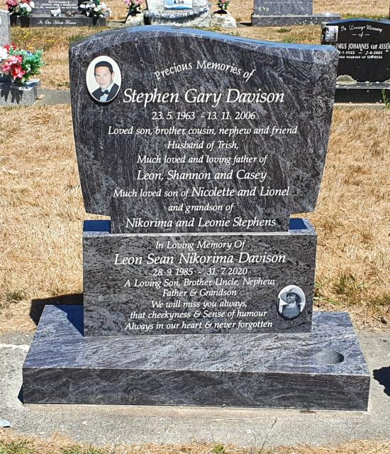 Headstone crafted from granite by Stoneworx - Memorials of Distinction in New Zealand.