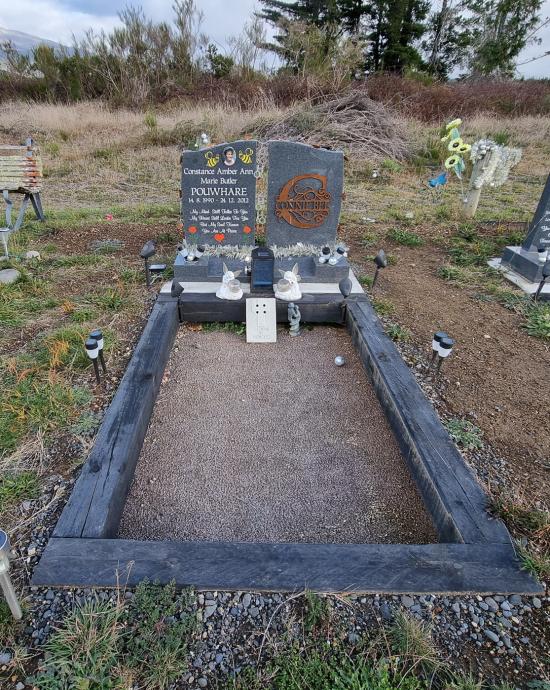 Headstone crafted from granite by Stoneworx - Memorials of Distinction in New Zealand.