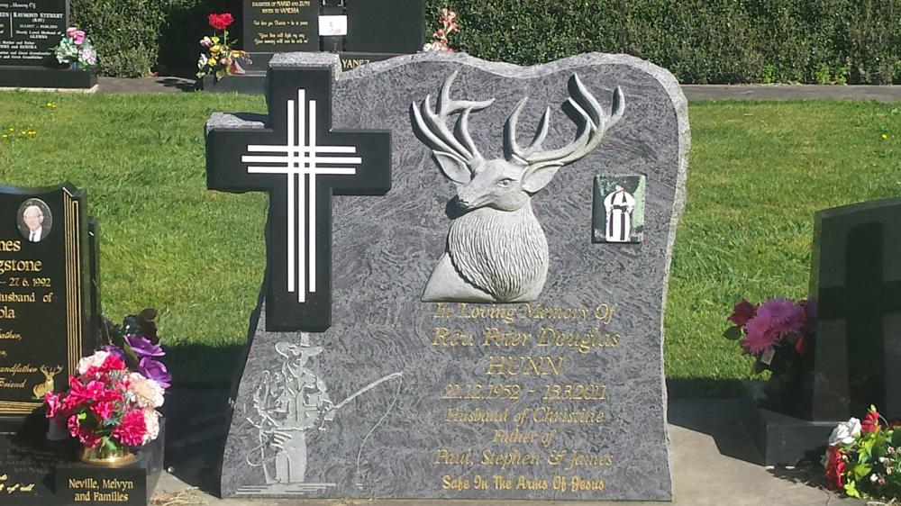 Customised Memorials, Plaques & Headstones