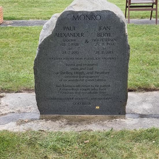 Headstone crafted from granite by Stoneworx - Memorials of Distinction in New Zealand.