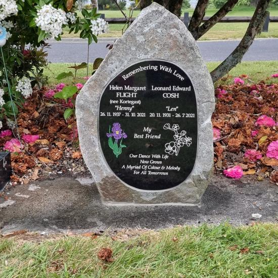 Headstone crafted from granite by Stoneworx - Memorials of Distinction in New Zealand.