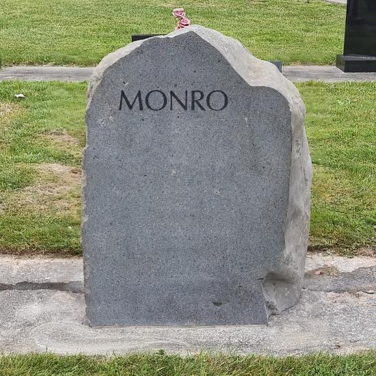 Headstone crafted from granite by Stoneworx - Memorials of Distinction in New Zealand.