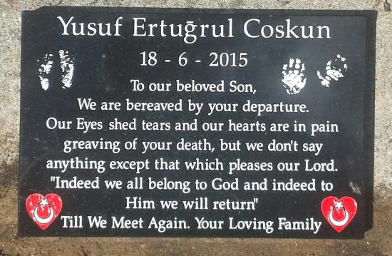 Headstone crafted from granite by Stoneworx - Memorials of Distinction in New Zealand.