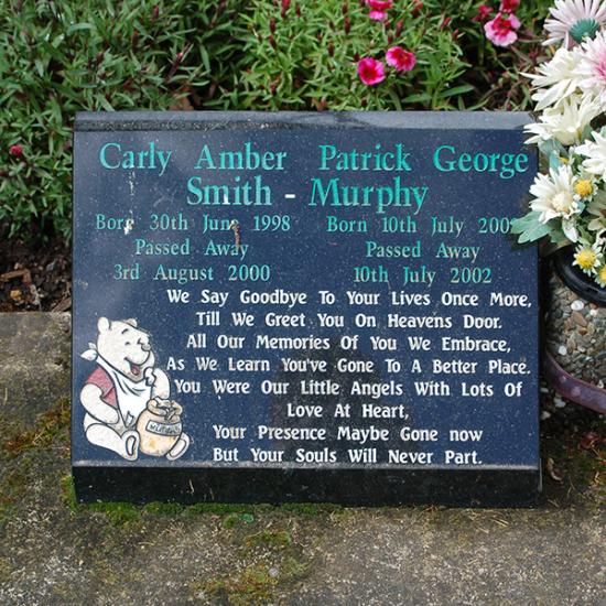 Low rise memorial in classic square shape crafted from granite by Stoneworx - Memorials of Distinction in New Zealand.