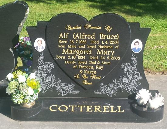 Modified Mckenna heart headstone  crafted from granite by Stoneworx - Memorials of Distinction in New Zealand.