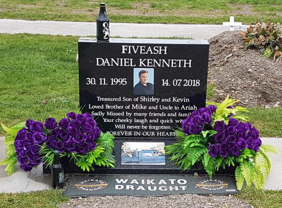Upright headstone with a square top crafted from granite by Stoneworx - Memorials of Distinction in New Zealand.