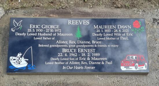 Cremation plaque crafted from granite by Stoneworx - Memorials of Distinction in New Zealand.
