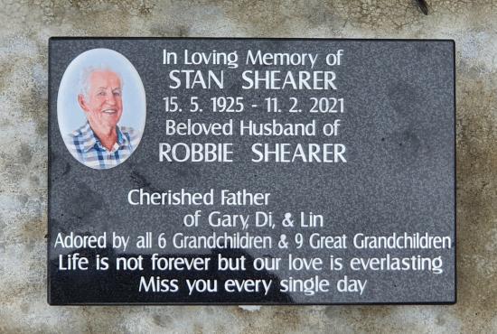 Cremation plaque crafted from granite by Stoneworx - Memorials of Distinction in New Zealand.