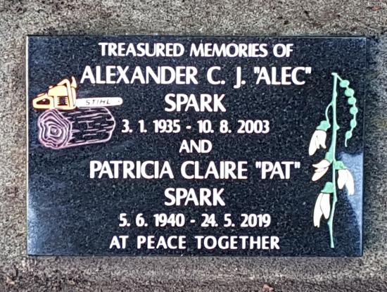 Cremation plaque crafted from granite by Stoneworx - Memorials of Distinction in New Zealand.
