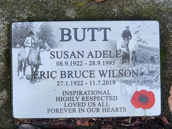 Cremation plaque crafted from granite by Stoneworx - Memorials of Distinction in New Zealand.