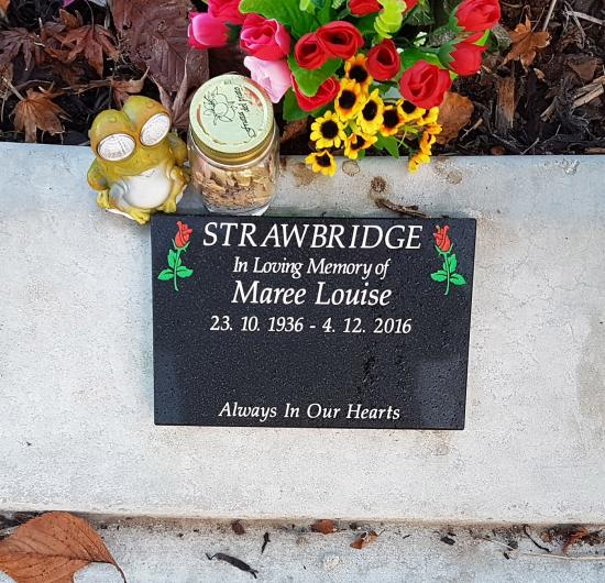 Cremation plaque crafted from granite by Stoneworx - Memorials of Distinction in New Zealand.