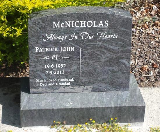Headstone crafted from granite by Stoneworx - Memorials of Distinction in New Zealand.