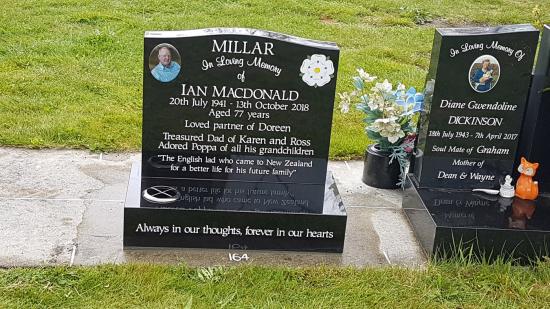 Headstone crafted from granite by Stoneworx - Memorials of Distinction in New Zealand.