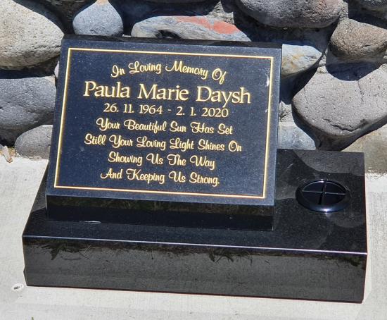 Headstone crafted from granite by Stoneworx - Memorials of Distinction in New Zealand.