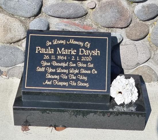 Headstone crafted from granite by Stoneworx - Memorials of Distinction in New Zealand.