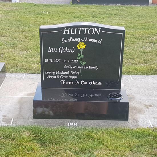 Headstone crafted from granite by Stoneworx - Memorials of Distinction in New Zealand.