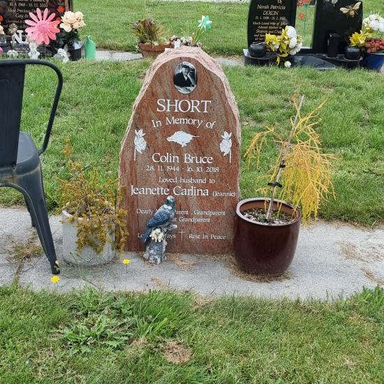 Headstone crafted from granite by Stoneworx - Memorials of Distinction in New Zealand.