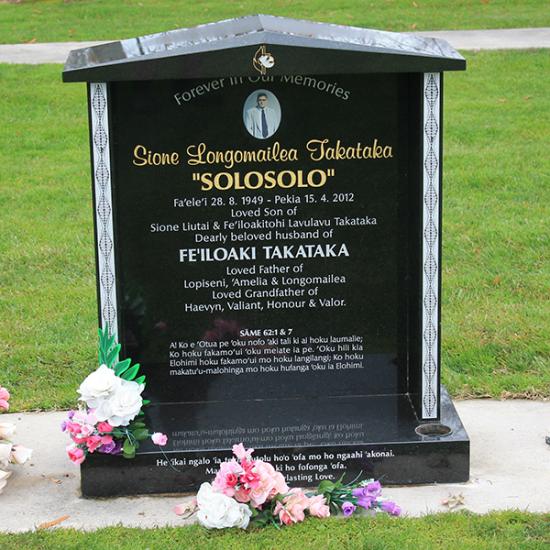 Headstone crafted from granite by Stoneworx - Memorials of Distinction in New Zealand.