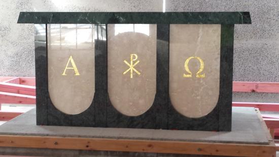 Headstone crafted from granite by Stoneworx - Memorials of Distinction in New Zealand.
