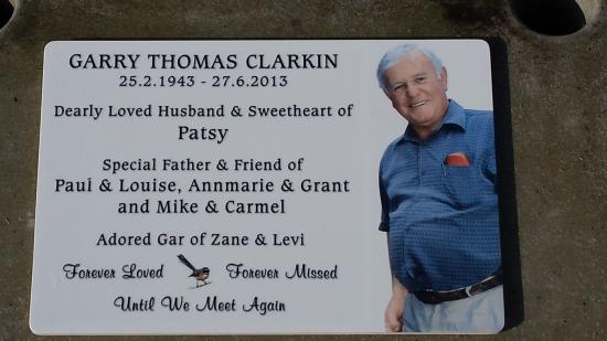 Headstone crafted from granite by Stoneworx - Memorials of Distinction in New Zealand.