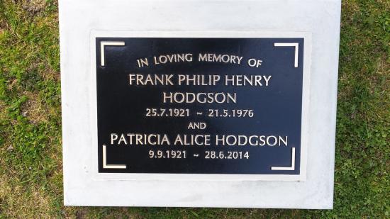 Headstone crafted from granite by Stoneworx - Memorials of Distinction in New Zealand.