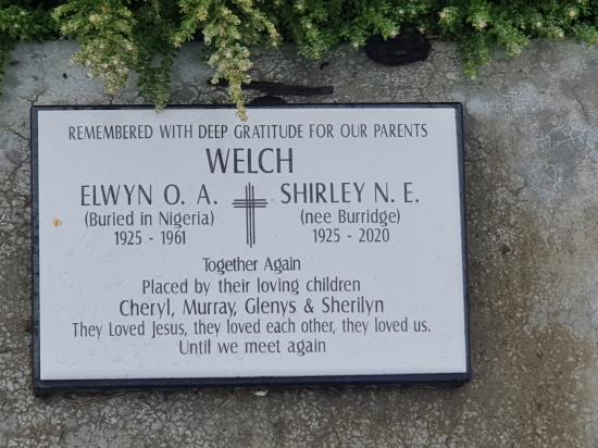 Headstone crafted from granite by Stoneworx - Memorials of Distinction in New Zealand.