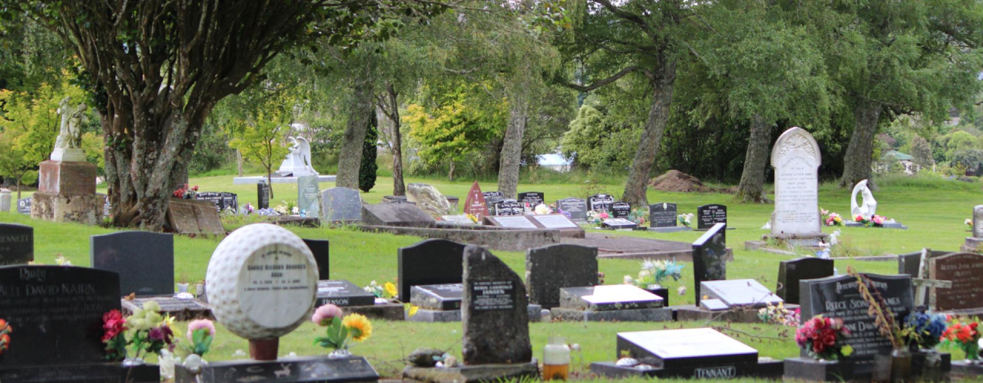 Headstones, Plaques and Memorials 